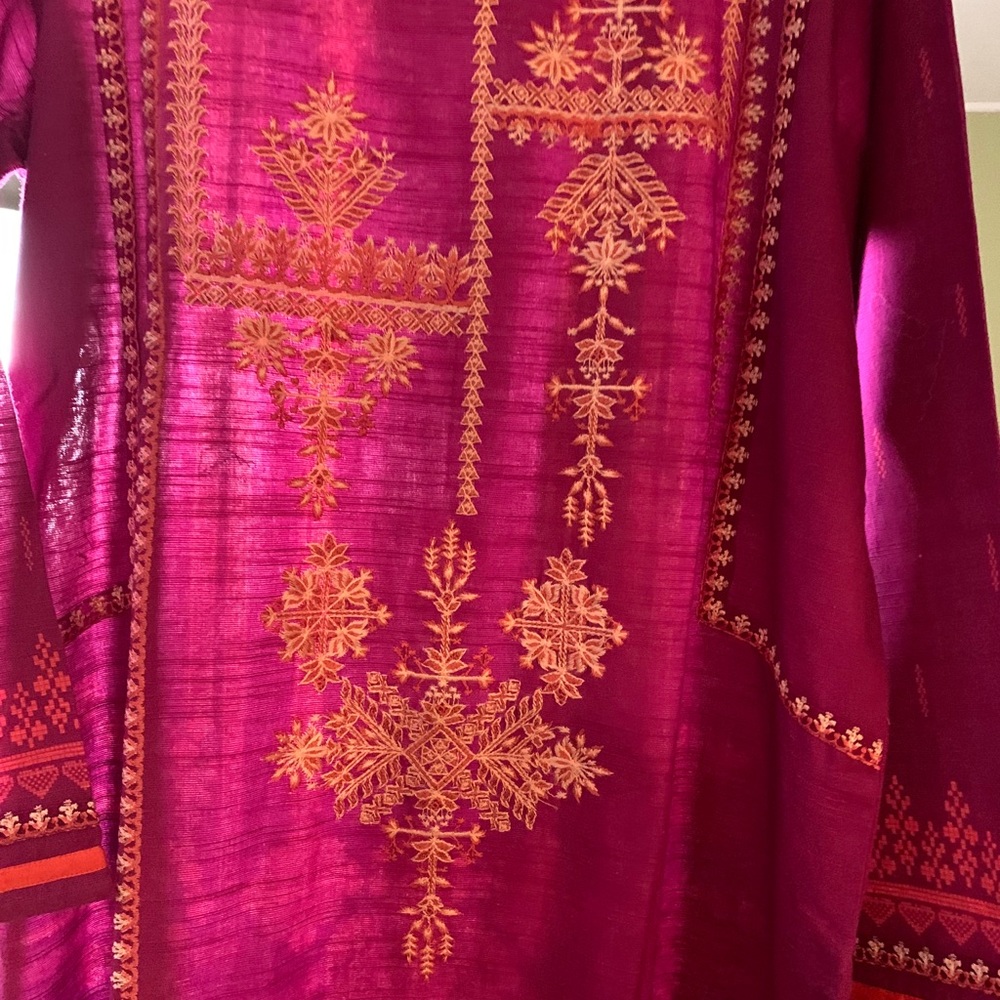 Warda kurta - Picture 5 of 8